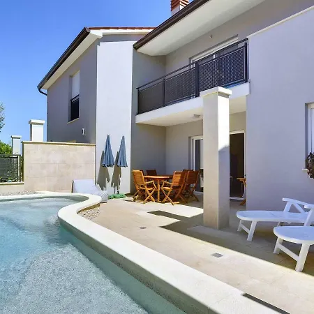 Pool House